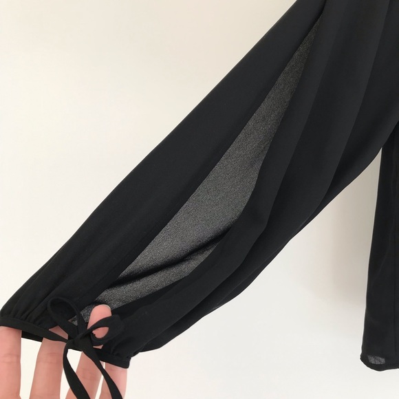 Semi sheer split sleeve draped blouse in black - Picture 5 of 6